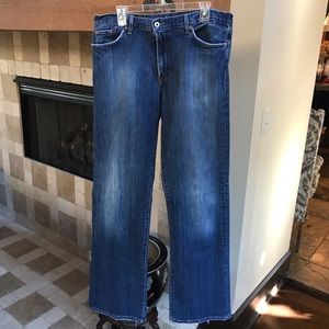 Men’s Lucky Brand Relaxed Bootleg Long Inseam Sz36